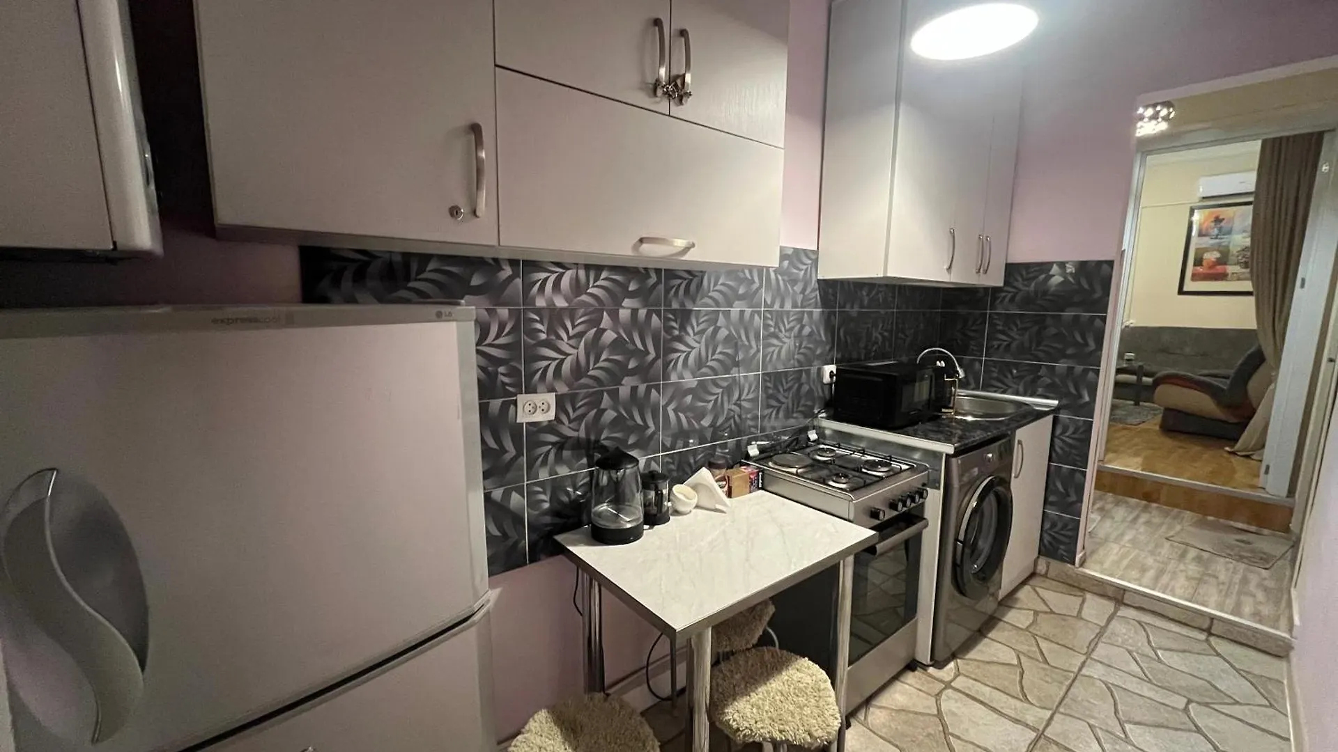 Apartment In Old Tbilisi Orbeliani Square