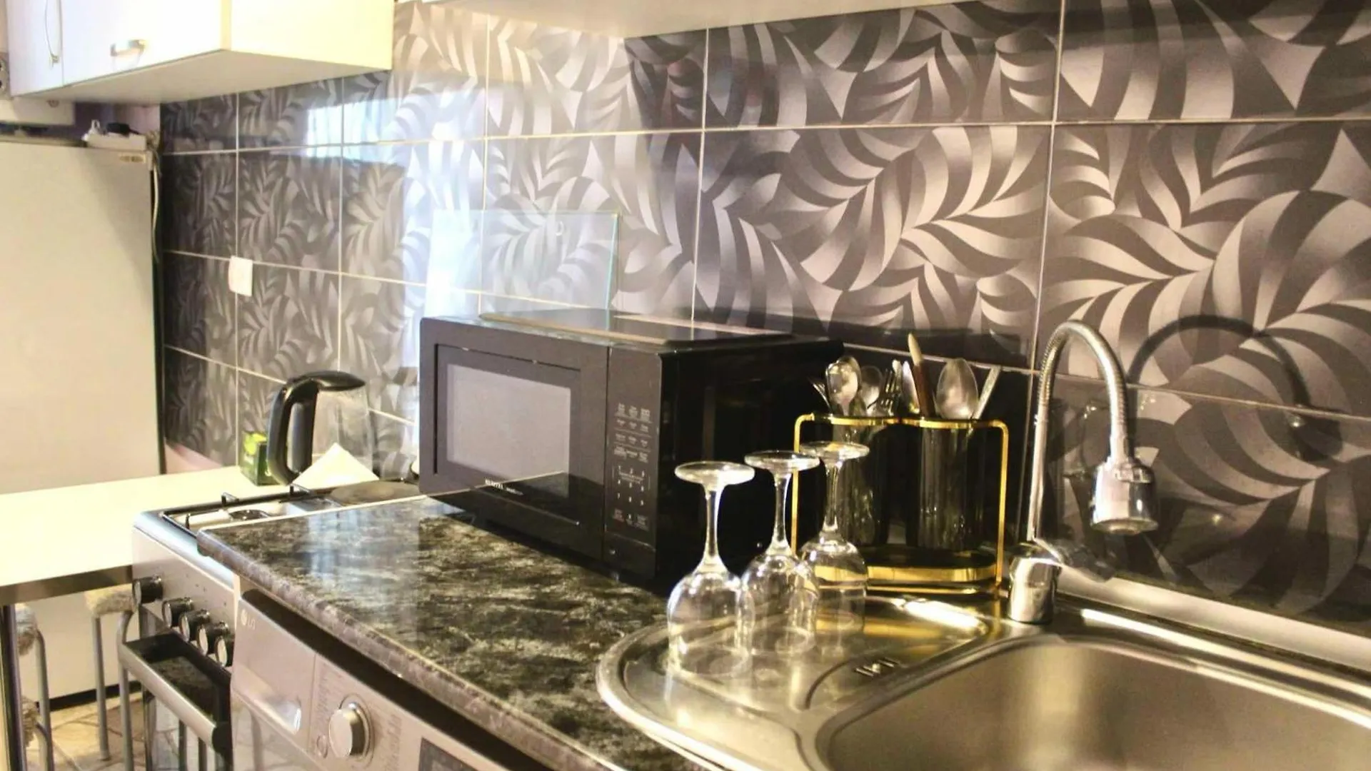 Apartment In Old Tbilisi Orbeliani Square