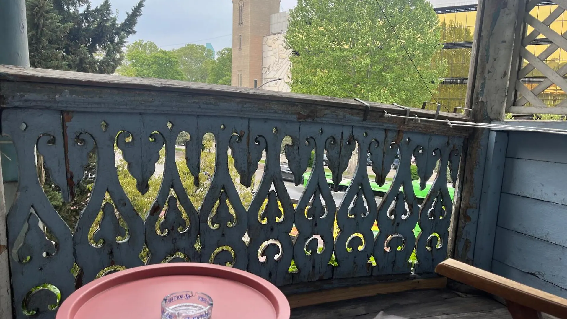 Apartment In Old Tbilisi Orbeliani Square
